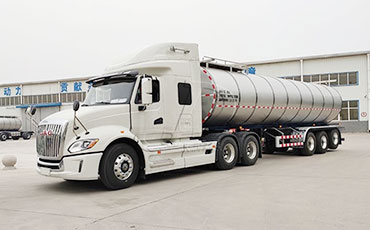 天潤(rùn)新東牛奶運(yùn)輸車被評(píng)為中國(guó)知名品牌