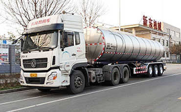 金秋時節(jié)，天潤新東鮮奶運輸車天南地北運奶忙！